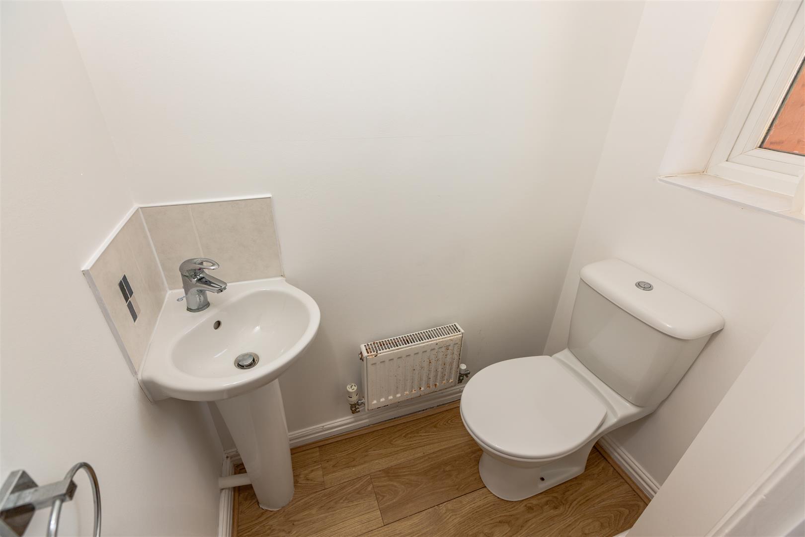 Pant Bryn Isaf, Llwynhendy, Llanelli, SA14 9EJ